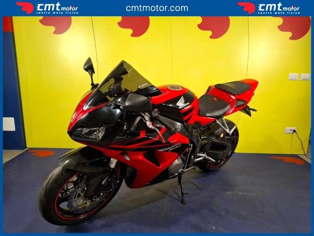 HONDA CBR 1000 RR usata 3