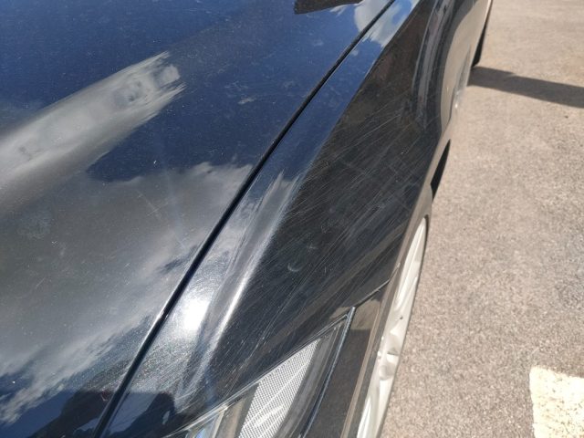 JAGUAR XE usata, con USB