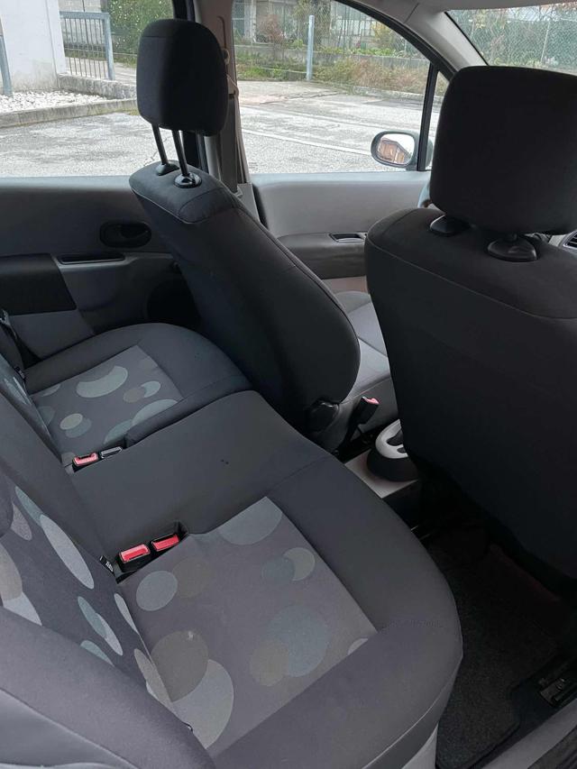 RENAULT Modus usata, con Fendinebbia