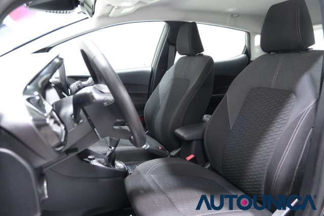 FORD Fiesta usata, con Autoradio