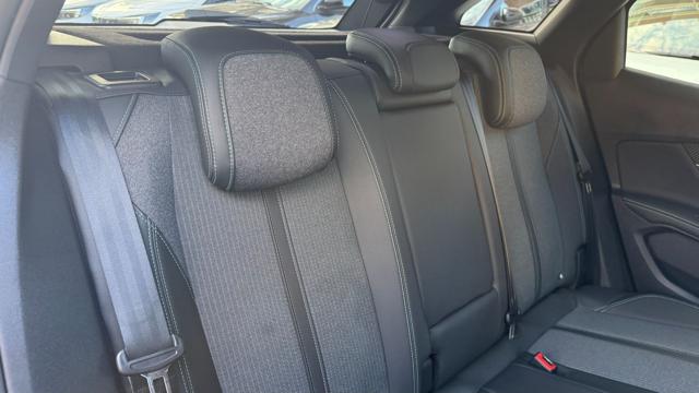 PEUGEOT 3008 usata, con Park Distance Control