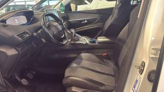PEUGEOT 3008 usata, con Airbag Passeggero