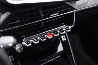 PEUGEOT 2008 usata, con USB