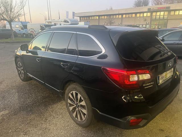 SUBARU OUTBACK usata, con Alzacristalli elettrici