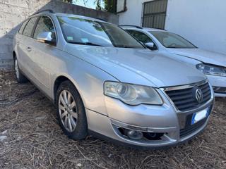 VOLKSWAGEN Passat Variant usata, con Airbag laterali