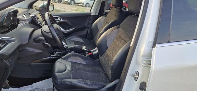 PEUGEOT 2008 usata, con Autoradio