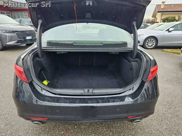ALFA ROMEO Giulia usata, con Servosterzo