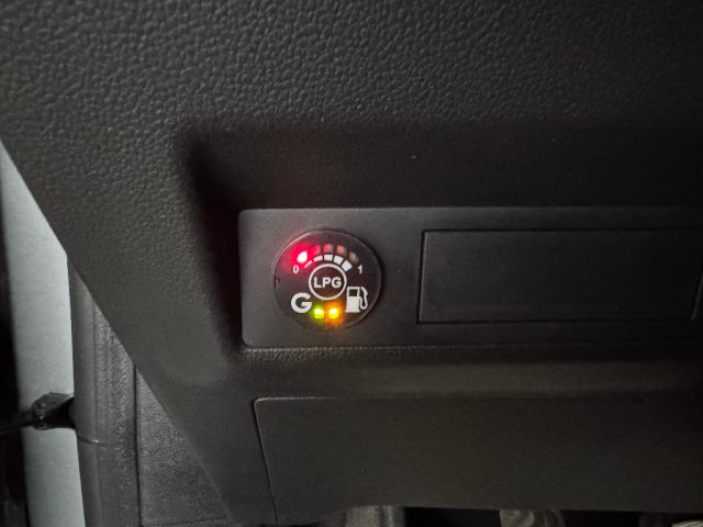 RENAULT Captur usata 32