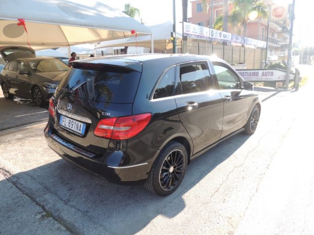 MERCEDES-BENZ B 180 usata, con Autoradio