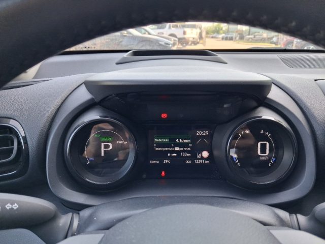 MAZDA 2 usata, con Climatizzatore