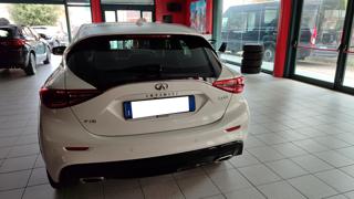 INFINITI Q30 usata, con Airbag laterali