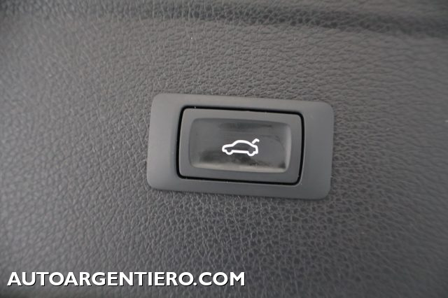 AUDI Q5 usata, con Volante multifunzione