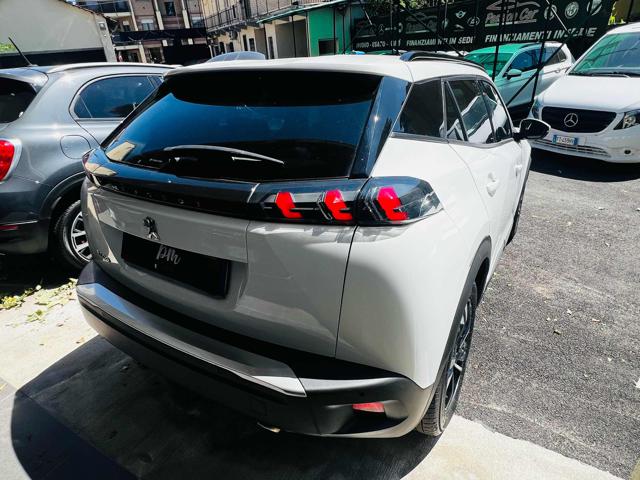 PEUGEOT 2008 usata, con Autoradio