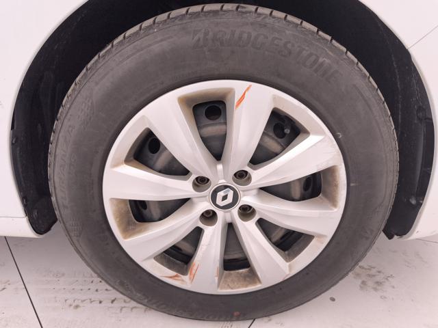 RENAULT Clio usata, con Hill holder