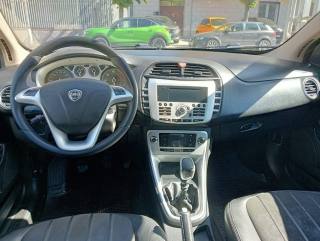 LANCIA Delta usata, con Autoradio