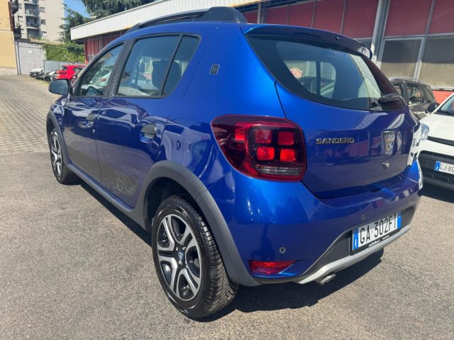 DACIA Sandero usata, con Autoradio