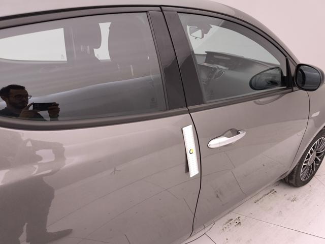 LANCIA Ypsilon usata 35