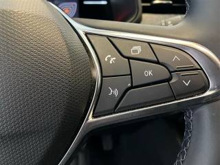 RENAULT Clio usata, con Hill holder