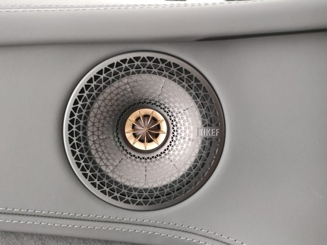 LOTUS Eletre usata, con Sistema di navigazione