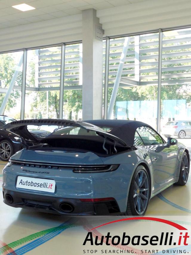PORSCHE 992 usata, con Apple CarPlay