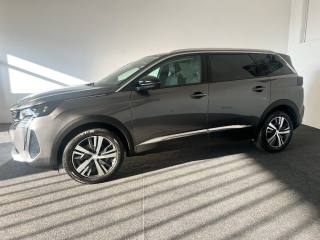 PEUGEOT 5008 usata, con Airbag