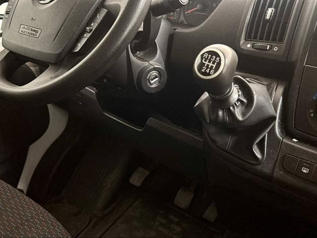 OPEL Movano usata, con MP3