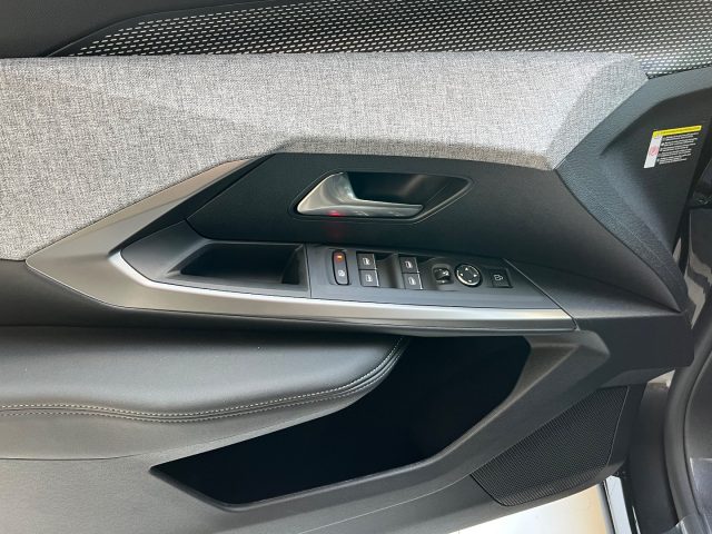 PEUGEOT 3008 usata, con Portellone posteriore elettrico