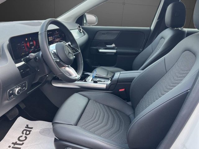 MERCEDES-BENZ GLA 180 usata, con Fendinebbia