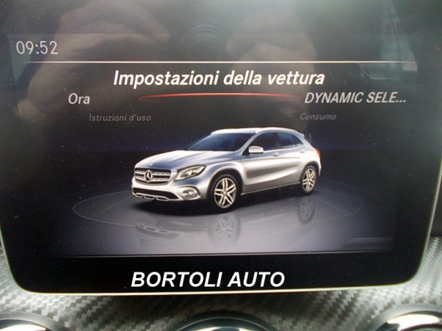 MERCEDES-BENZ GLA 200 usata, con Specchietti laterali elettrici