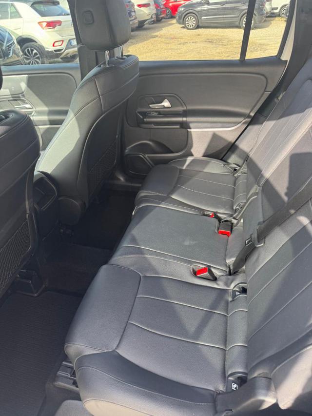 MERCEDES-BENZ GLB 200 usata, con Chiusura centralizzata