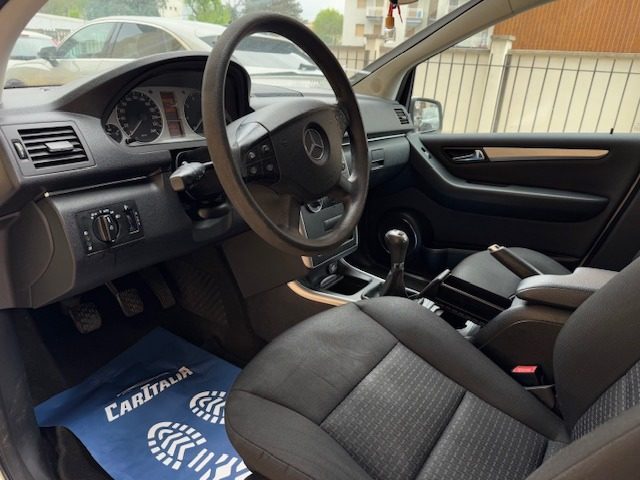 MERCEDES-BENZ B 160 usata, con Boardcomputer