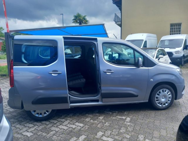 OPEL Combo usata, con Autoradio digitale