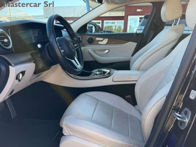 MERCEDES-BENZ E 300 usata, con Controllo automatico clima