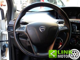 LANCIA Ypsilon usata, con Sedile posteriore sdoppiato