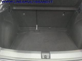 VOLKSWAGEN T-Roc usata, con Autoradio