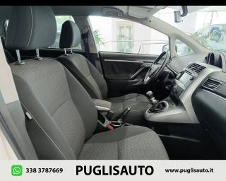 TOYOTA Verso usata, con Servosterzo