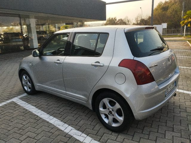 SUZUKI Swift usata, con Cerchi in lega