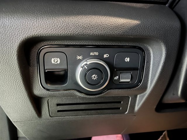 MERCEDES-BENZ Citan usata, con Volante in pelle