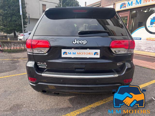 JEEP Grand Cherokee usata, con Autoradio
