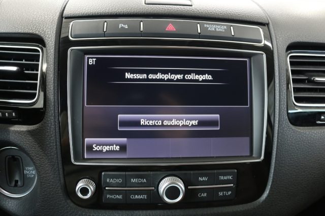 VOLKSWAGEN Touareg usata, con Fari Xenon