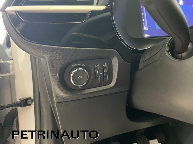 OPEL Corsa usata, con USB