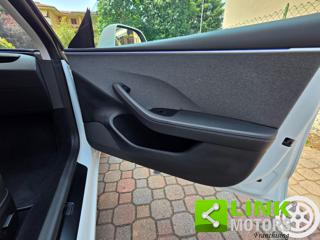 TESLA Model 3 usata, con Specchietti laterali elettrici