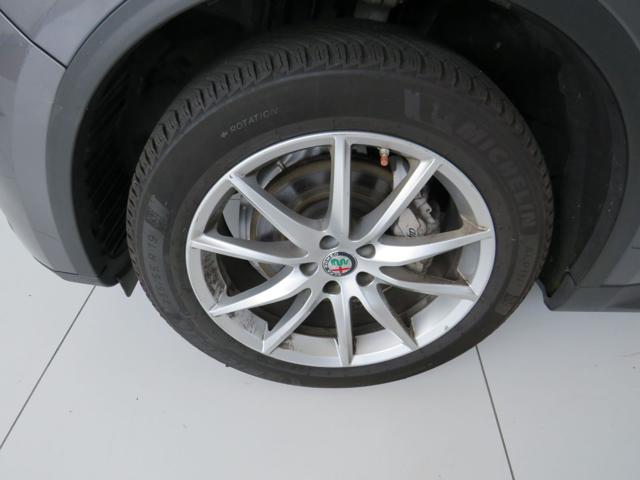 ALFA ROMEO Stelvio usata, con Fari Xenon
