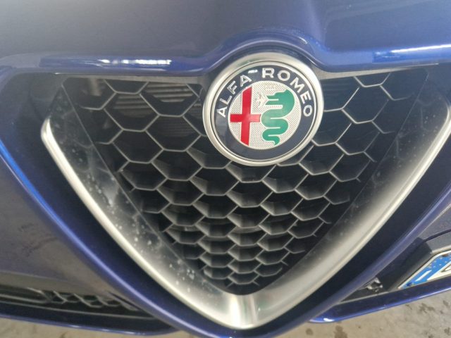 ALFA ROMEO Stelvio usata, con Autoradio digitale