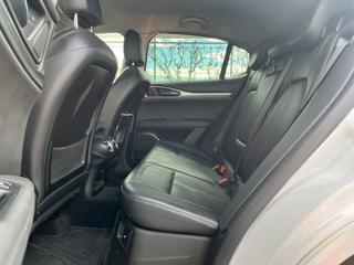 ALFA ROMEO Stelvio usata, con Controllo automatico clima