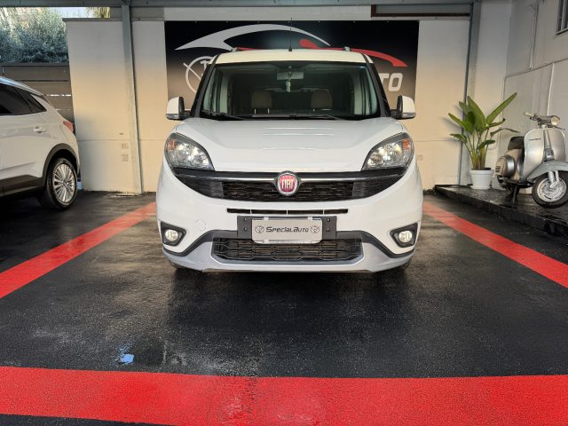 FIAT Doblo usata, con Specchietti laterali elettrici