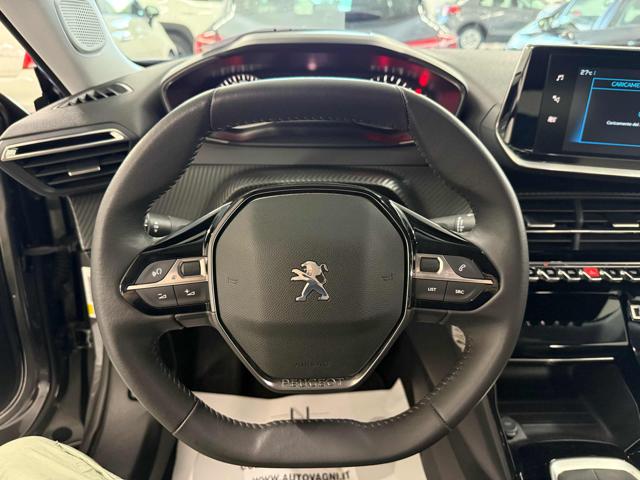PEUGEOT 2008 usata, con Volante multifunzione