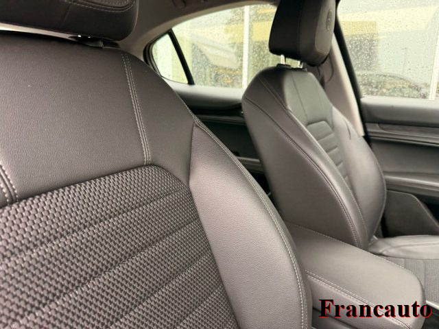 ALFA ROMEO Stelvio usata, con Controllo automatico clima