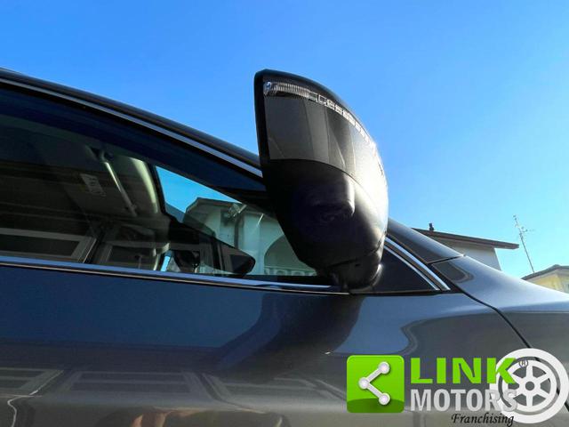 NISSAN Qashqai usata, con Park Distance Control