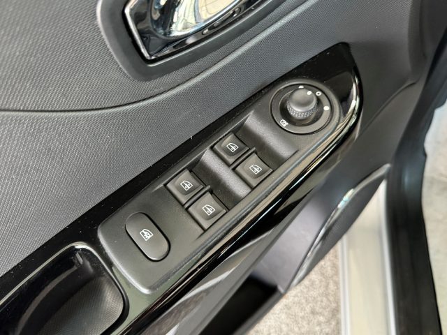 RENAULT Captur usata 25